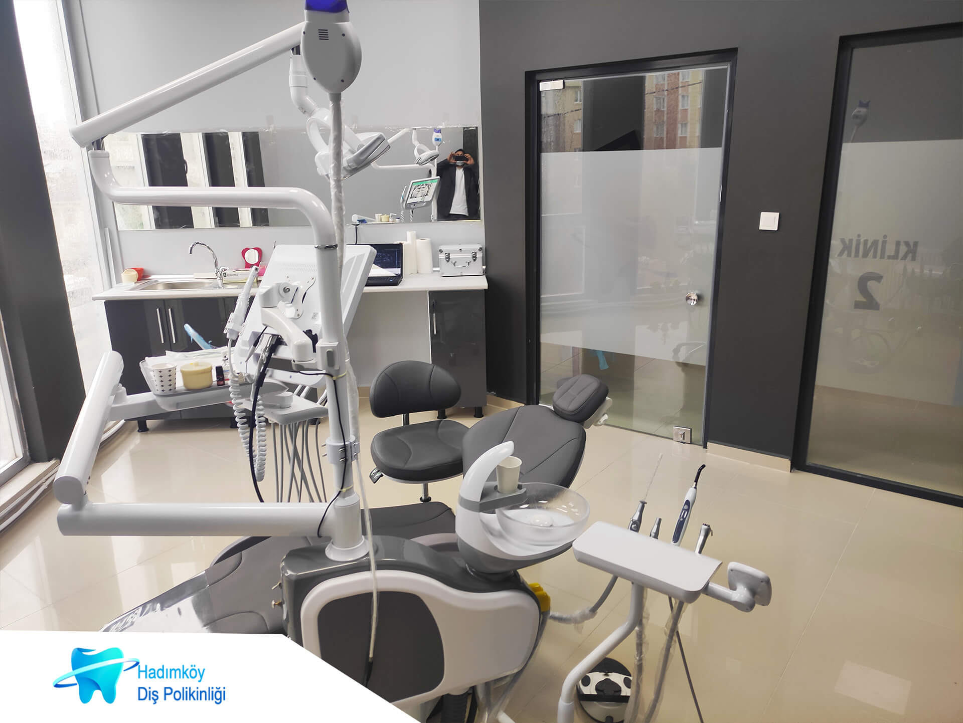 Modern diş tedavi ünitesi